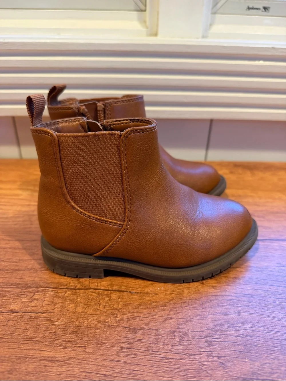 Cat & Jack classic chelsea